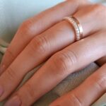 Срібна каблучка з золотом і доріжкою фіанітів - Image 3